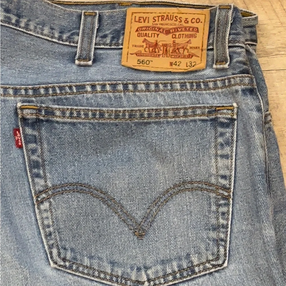 Levi’s Men’s 560 Comfort Fit Jeans Size 42